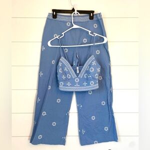 2-piece “Stradivarius” set. Size 8.